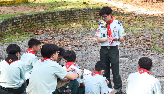 Scout Adults Volunteering (700×400)
